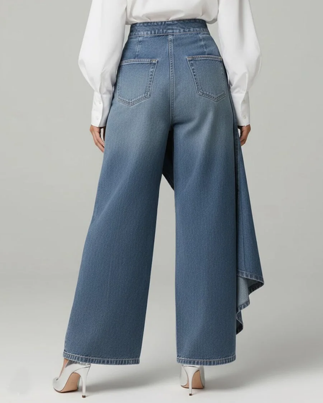 Back view of a women&