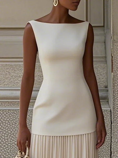 Close-up of the ivory boat neck bodice and sleeveless fitted top